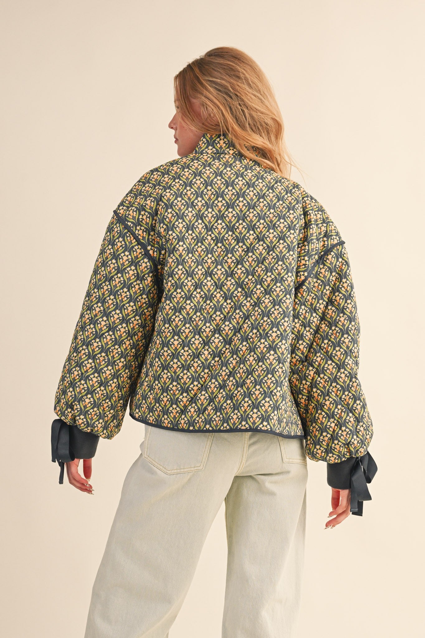 dee jacket